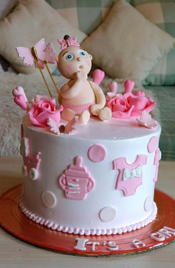 IT'S A GIRL