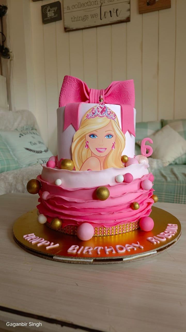BARBIE'S MAGIC LAYERS