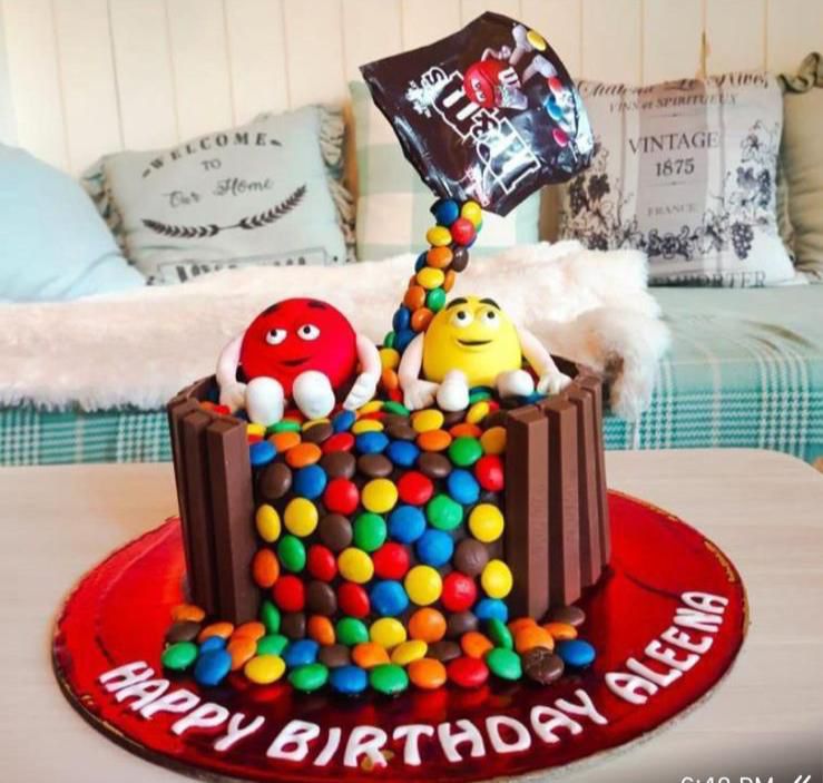 m&m