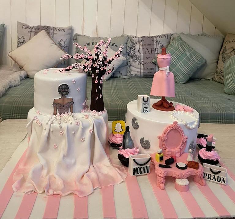 elagant lady cake