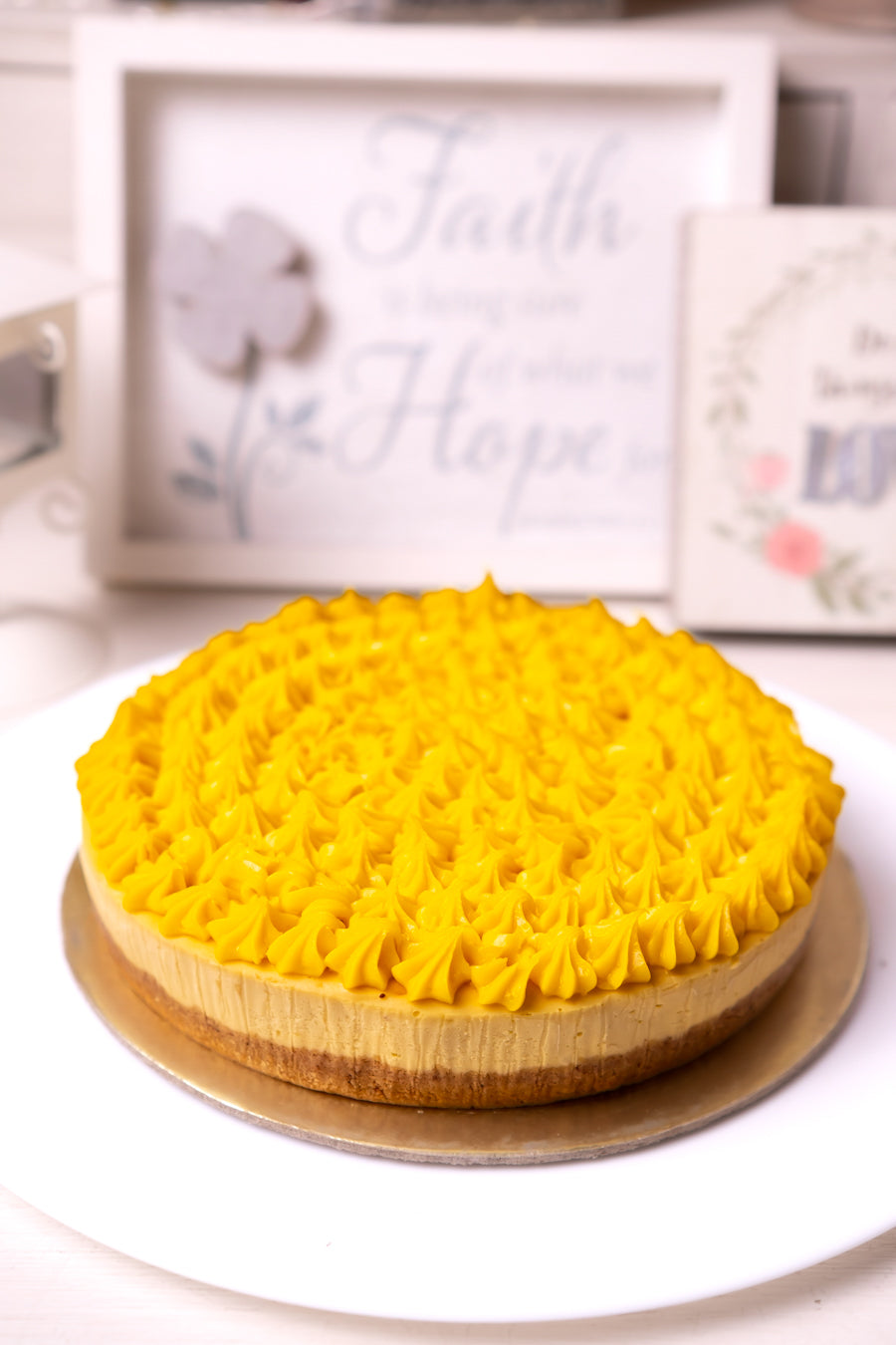 LEMON CHEESE CAKE