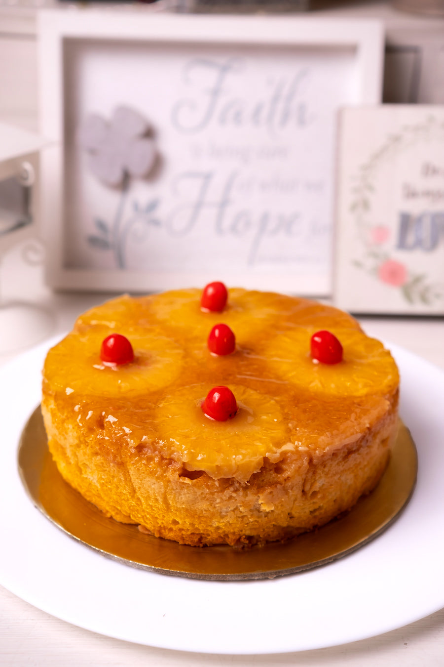 PINEAPPLE UPSIDE DOWN  (TEA CAKE)