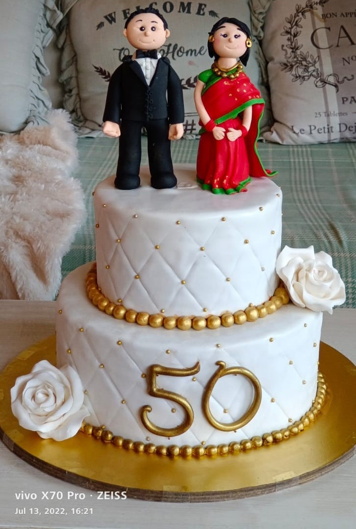 WHITE GRACE CAKE