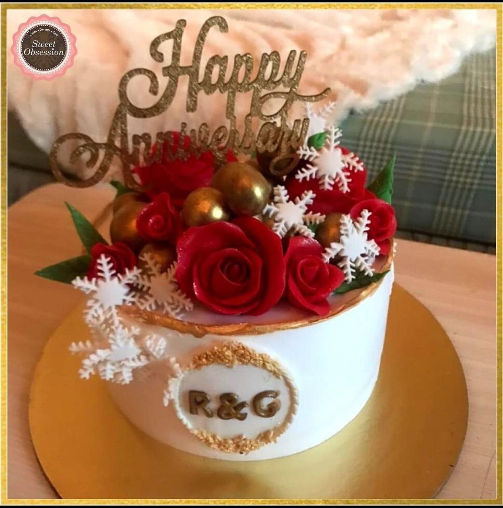 WINTER ROSE CAKE